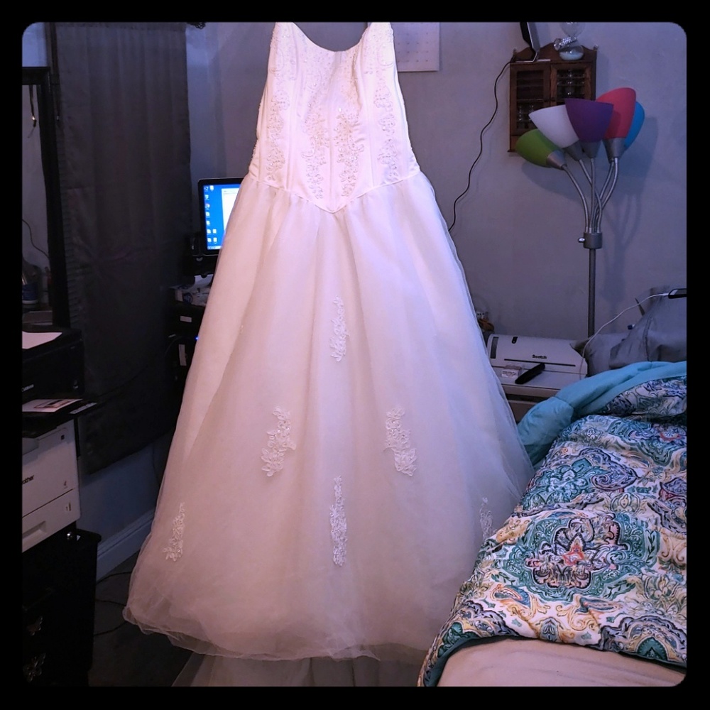 Wedding Gown 50% OFF!!